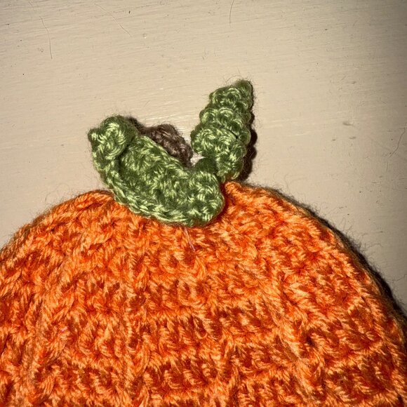 Crochet Pumpkin Baby Hat 0-6M - Picture 3 of 5